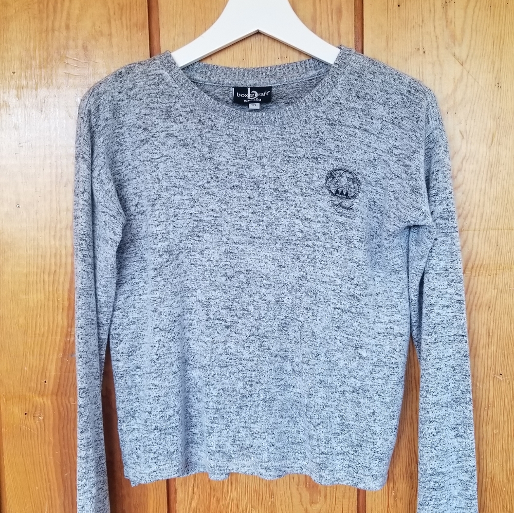 "VAIL COLORADO" Breast Graphic Crewneck Pullover